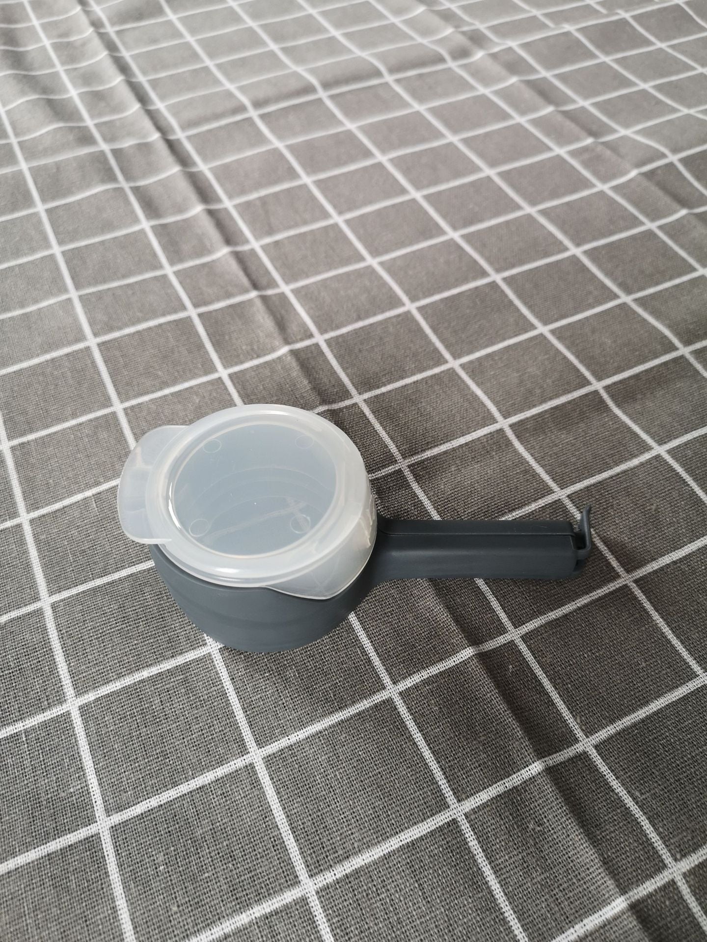 Multi-Functional Food Sealing Clip and Bag Closure