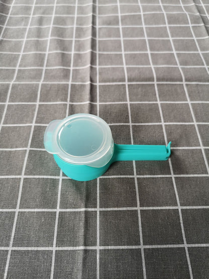 Multi-Functional Food Sealing Clip and Bag Closure