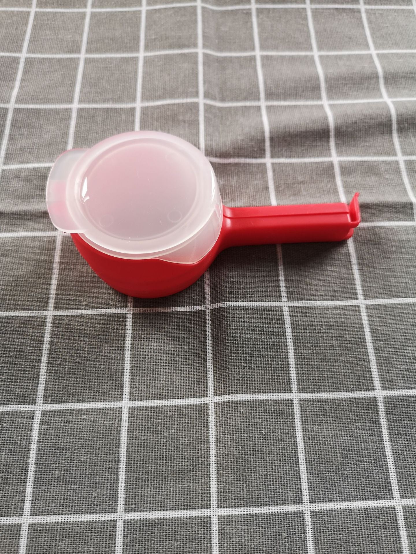 Multi-Functional Food Sealing Clip and Bag Closure
